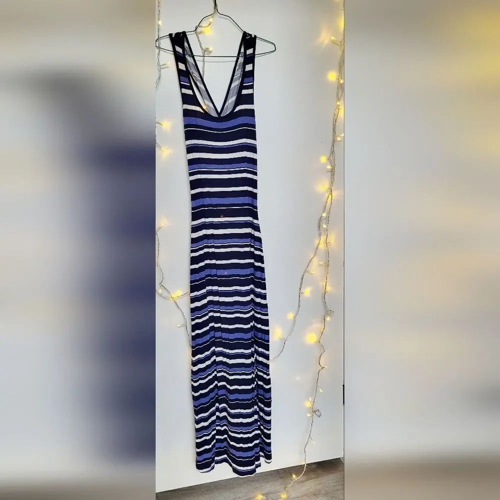 Reitmans XS Blue & White Striped Sleeveless Maxi Dress